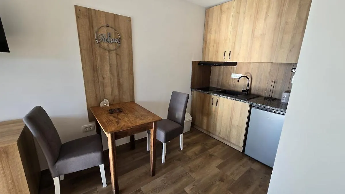 Apartment Relax Seline, Na Plazi-On The Beach Croatia